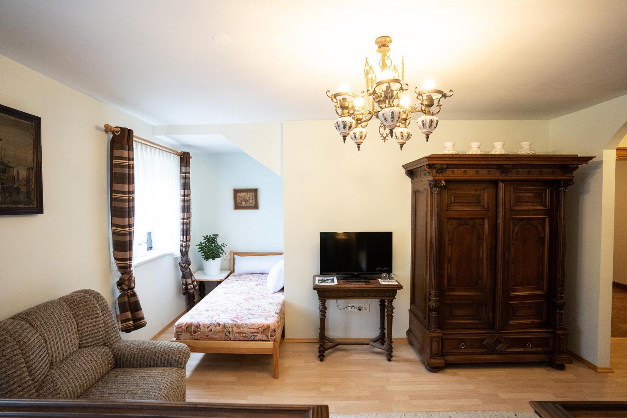 Gaestepension Edeltraud Hotel Hirschegg  Bagian luar foto